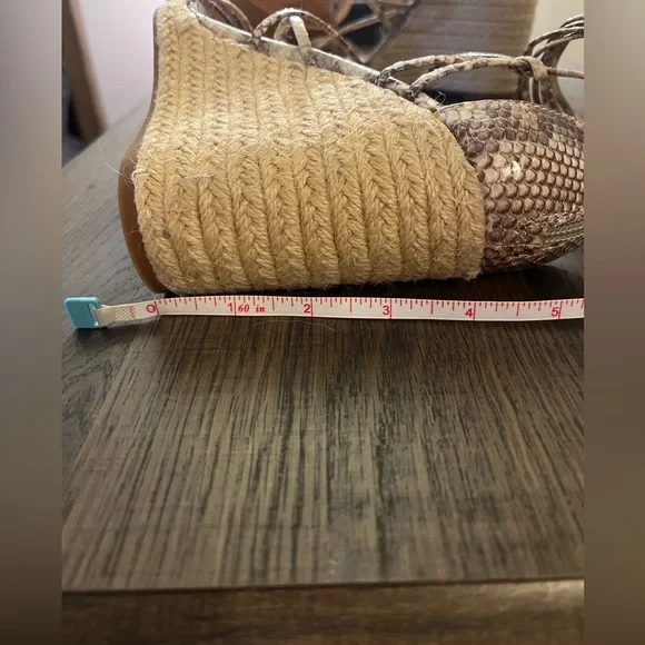 Jennifer Lopez Wedges - Picture 6 of 6